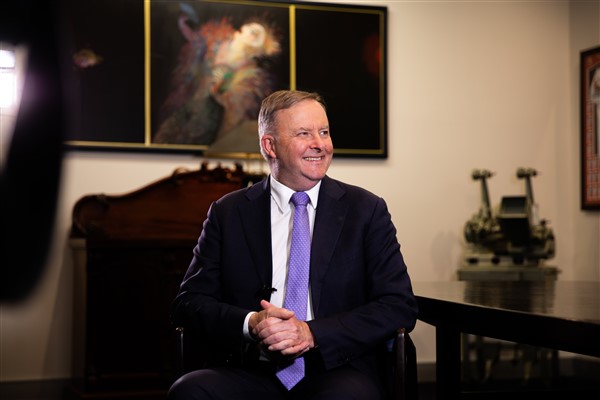 Albanese: UTAS Stadyumu’na daha büyük yatırımlar geliyor Albanese: UTAS Stadyumu’na daha büyük yatırımlar geliyor