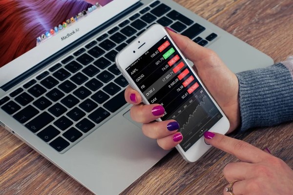 Asya-Pasifik bölgesinde Çin ve Hong Kong yükseldi