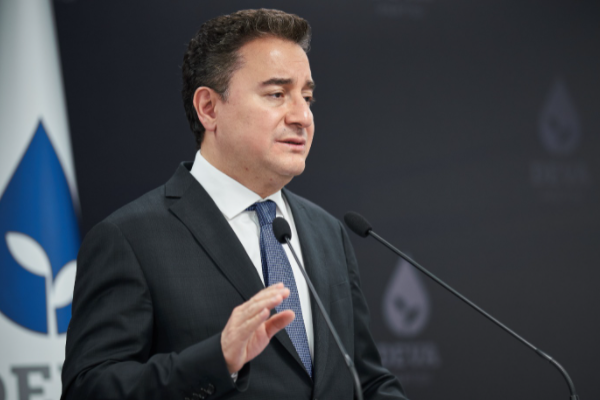 Babacan: Fon dolandırıcılığından sadece yatırımcılar etkilenmedi
