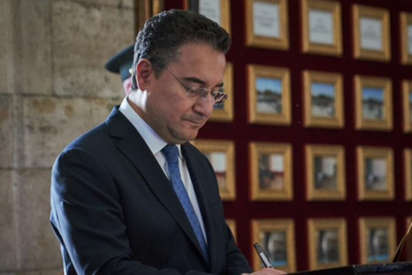Babacan: Özel şirket yatırımı için uluslararası sözleşme kabul edilemez