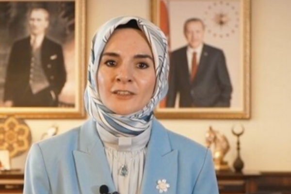 Bakan Göktaş, Çocuk Hakları Toplantısı'na katıldı Bakan Göktaş, Çocuk Hakları Toplantısı'na katıldı