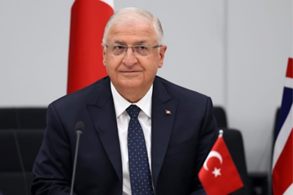 Bakan Güler, Donanma Komutanlığını ziyaret etti Bakan Güler, Donanma Komutanlığını ziyaret etti