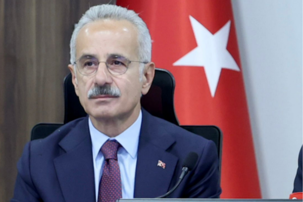 Bakan Uraloğlu, Ermenistan Altyapı Bakanı Khudatyan ile görüştü Bakan Uraloğlu, Ermenistan Altyapı Bakanı Khudatyan ile görüştü