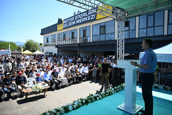 Başiskele Belediyesi Motor Sporları Gelişim Merkezi tanıtımına Vali Aktaş'ta katıldı