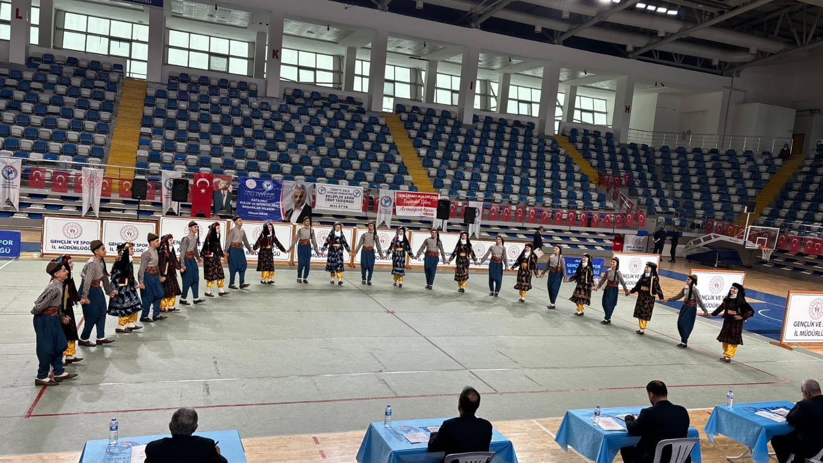 Batmanlı ekip Samsun’daki Halk Oyunları Şenliği’ne davet edildi
