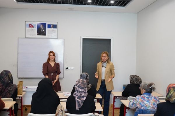 Beylikdüzü’nde okuma yazma kurslarında yeni dönem başladı
