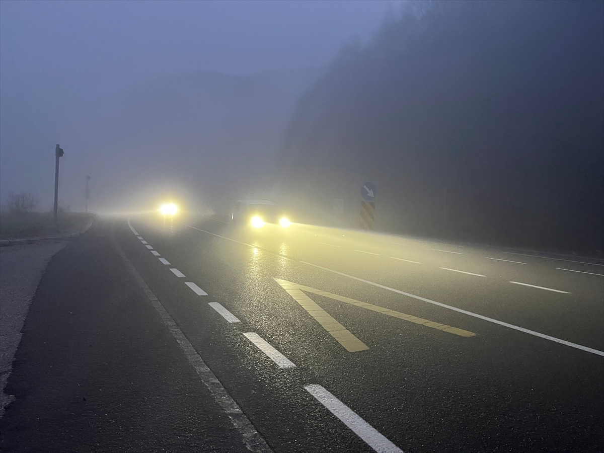 Bolu Dağı'nda sis etkili oldu