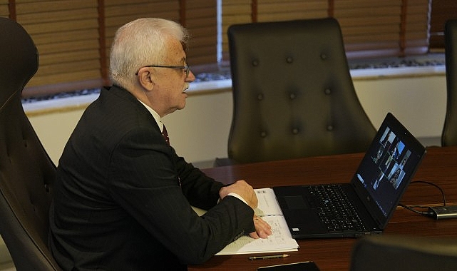 Burhaniye'de 29 Ekim Cumhuriyet Bayramı Çelenk Töreni Yapıldı