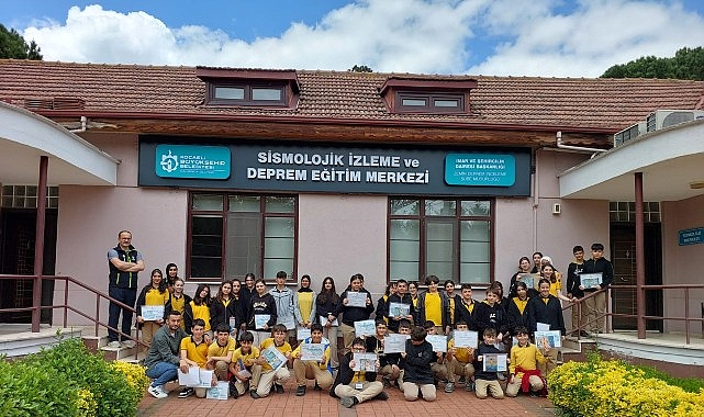 Büyükşehir'in SİDEM'i 129 bin kişiyi afetlere hazırladı
