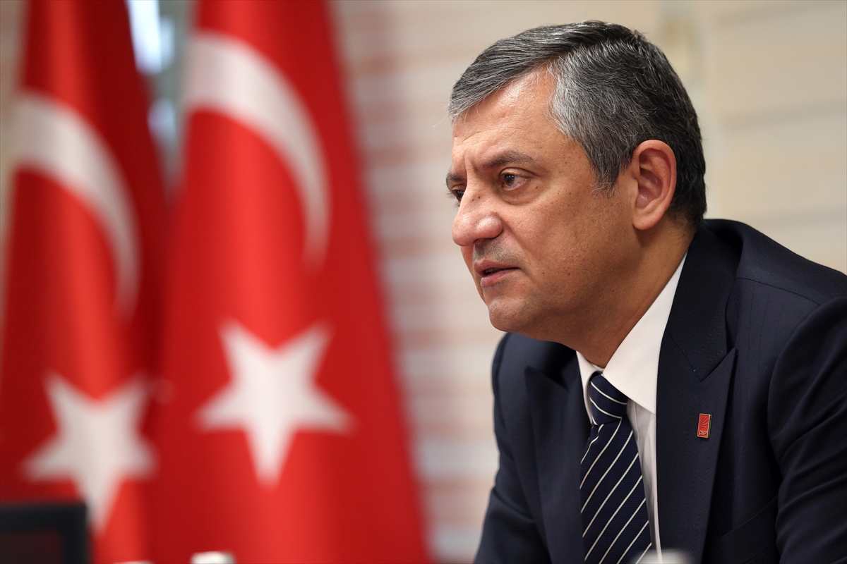 CHP Genel Başkanı Özel, basın toplantısı düzenledi: CHP Genel Başkanı Özel, basın toplantısı düzenledi: