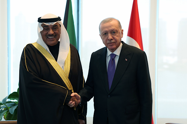 Erdoğan, Kuveyt Veliaht Prensi Al-Sabah'ı kabul etti Erdoğan, Kuveyt Veliaht Prensi Al-Sabah'ı kabul etti