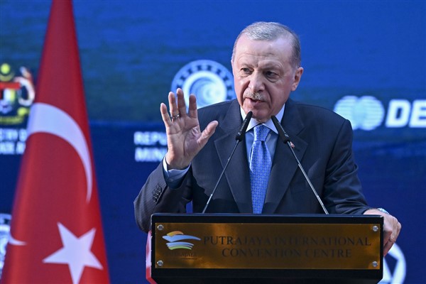 Erdoğan, Türkmenistan Devlet Başkanı Berdimuhammedov ile görüştü Erdoğan, Türkmenistan Devlet Başkanı Berdimuhammedov ile görüştü