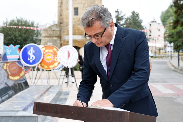 Erhürman: Cumhuriyet’in çağdaş değerleri yolumuzu aydınlatıyor