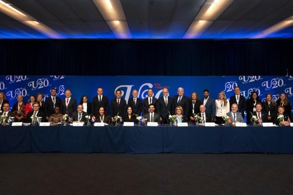 İzmir’in uluslararası kent diplomasisi güçleniyor