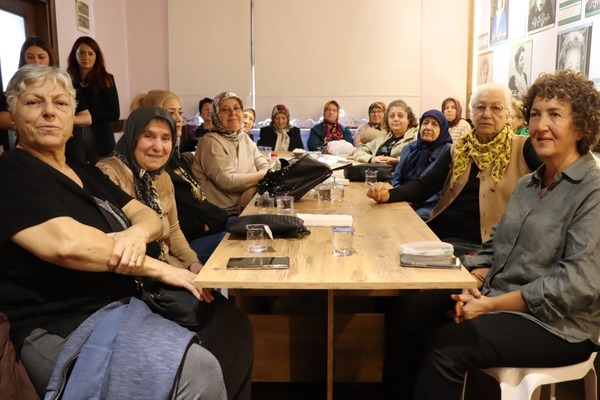 İzmit Belediyesi kadınlar için Konak Buluşmaları düzenliyor