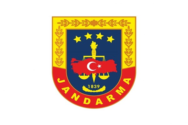 Jandarma, Antalya’daki orman yangınlarına müdahale etti
