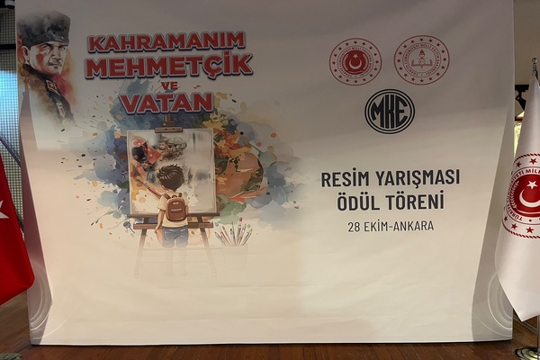 Kahramanım Mehmetçik ve Vatan yarışmasının ödülleri verildi