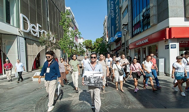 Karşıyaka'da Atatürk'ün izinde tarihe yolculuk