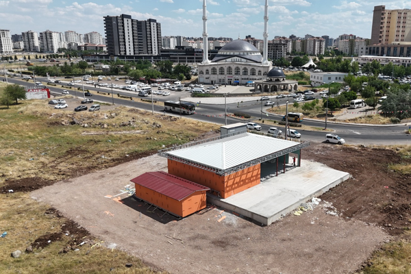 Kayapınar'da Gazi Yaşargil Hastanesi yerleşkesine sosyal tesis ve otopark projesi