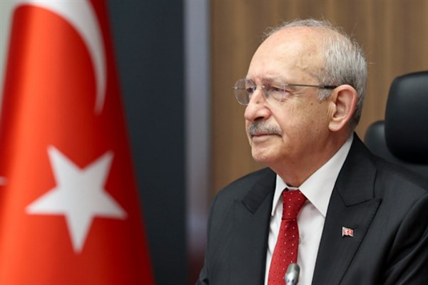 Kılıçdaroğlu, Vahap Seçer’in ailesini ziyaret etti Kılıçdaroğlu, Vahap Seçer’in ailesini ziyaret etti
