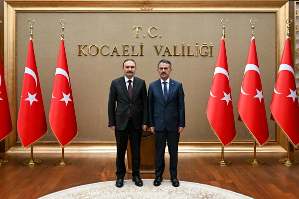 Kocaeli 1. İdare Mahkemesi Başkanı Onur’dan Vali Aktaş’a ziyaret Kocaeli 1. İdare Mahkemesi Başkanı Onur’dan Vali Aktaş’a ziyaret