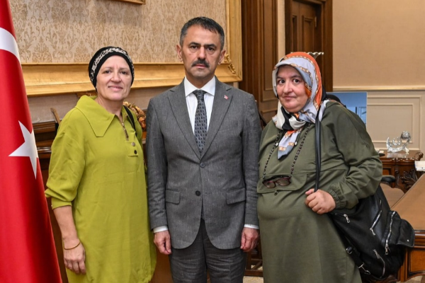 Kocaeli Valisi Aktaş’a engelli derneklerinden ziyaret Kocaeli Valisi Aktaş’a engelli derneklerinden ziyaret