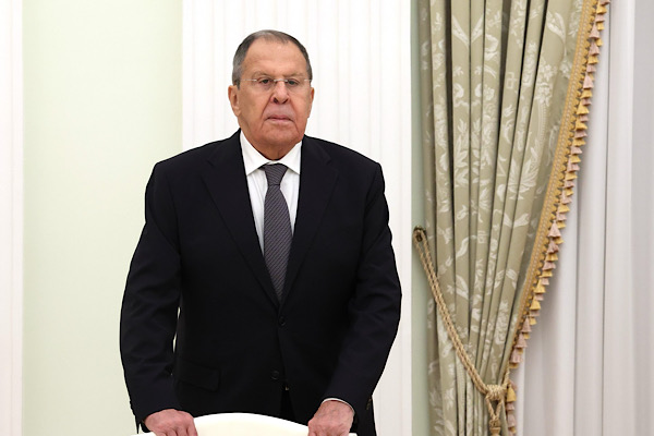 Lavrov, Mısır Dışişleri Bakanı Abdelatty ile bir araya geldi Lavrov, Mısır Dışişleri Bakanı Abdelatty ile bir araya geldi