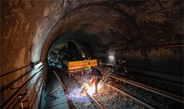 Metro raylarında değişim zamanı