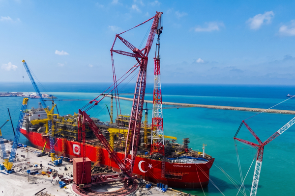 Osman Gazi’de alev kulesi montajı tamamlandı