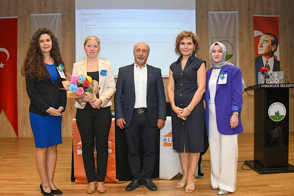 Osmangazi'de Alzheimer hastalığına ilişkin bilgilendirme semineri düzenlendi