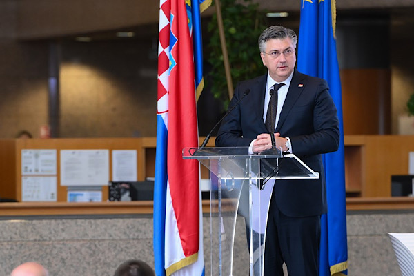 Plenkovic: Hırvatistan'da 30 milyon avroluk konut yatırımı