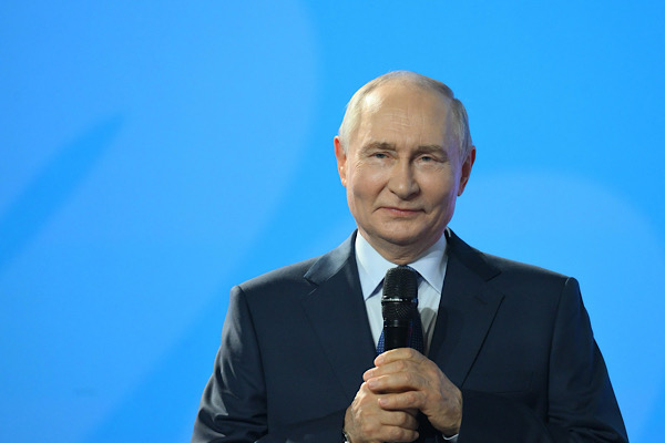 Putin: Rusya-Malezya ilişkilerinin genişletilmesi için sağlam bir temel var