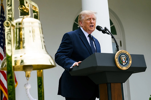 Trump: İran konusunda karar verme aşamasındayım, doğru davranmazsa büyük şeyler olacak Trump: İran konusunda karar verme aşamasındayım, doğru davranmazsa büyük şeyler olacak
