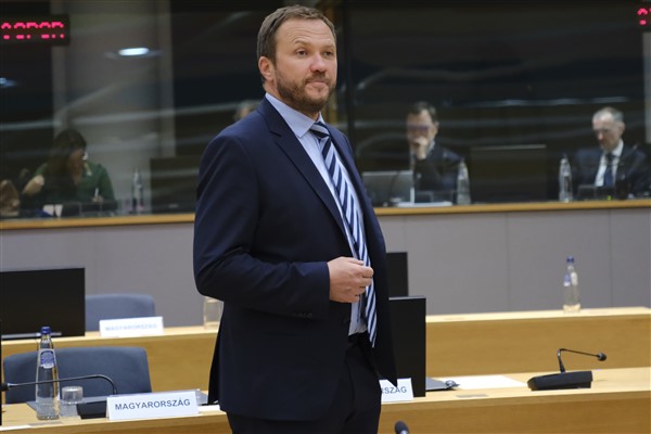 Tsahkna: Özgürlüğümüzü korumaya devam edelim
