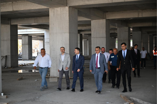 Vali Aktaş, Çayırova'daki yatırımları inceledi