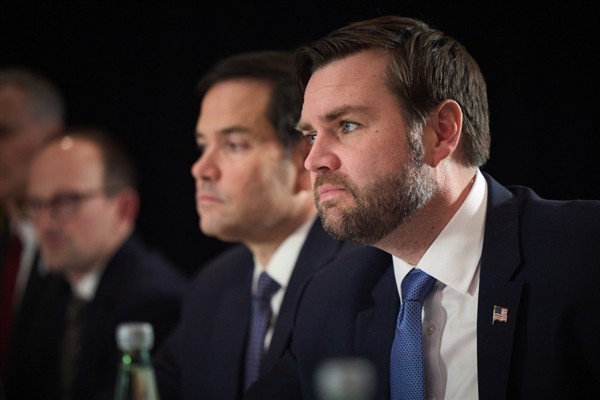 Vance: H-1B vize programı dolandırıcılıkla karşı karşıya