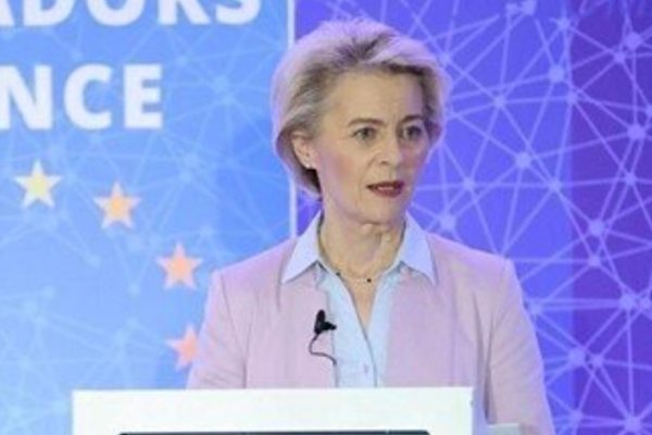 Von der Leyen: Grönland ile ortaklığımızı daha da güçlendireceğiz