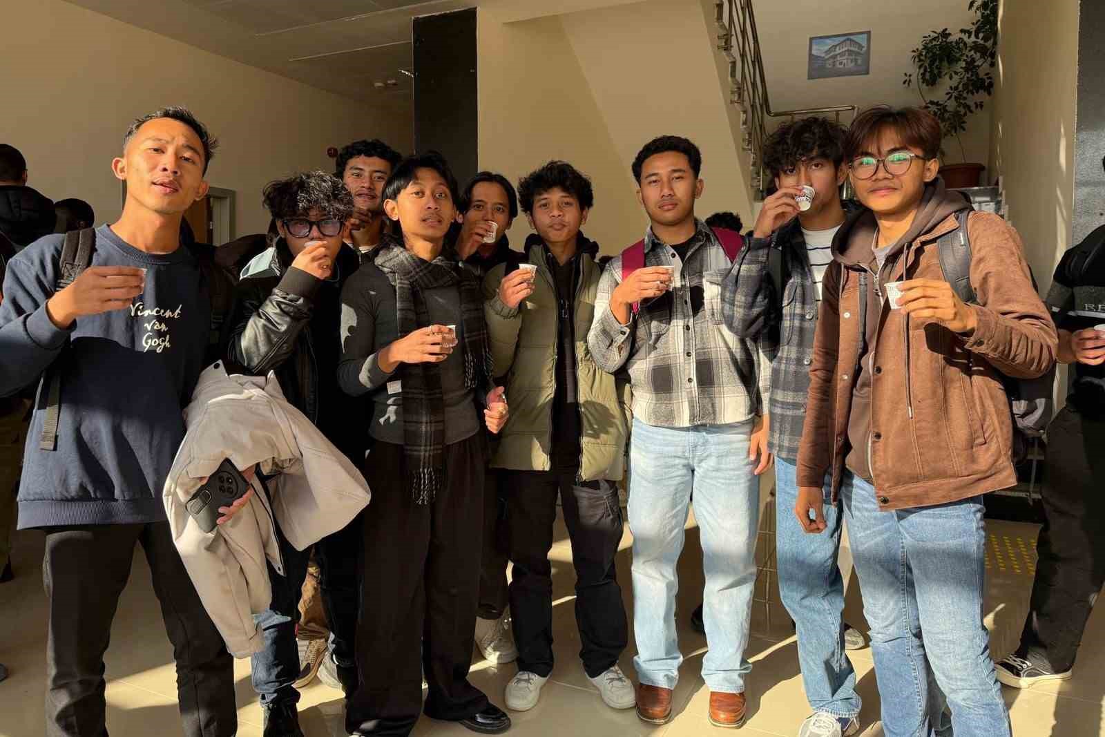 23 farklı ülkeden 111 öğrenci Türkçe eğitimi alıyor
