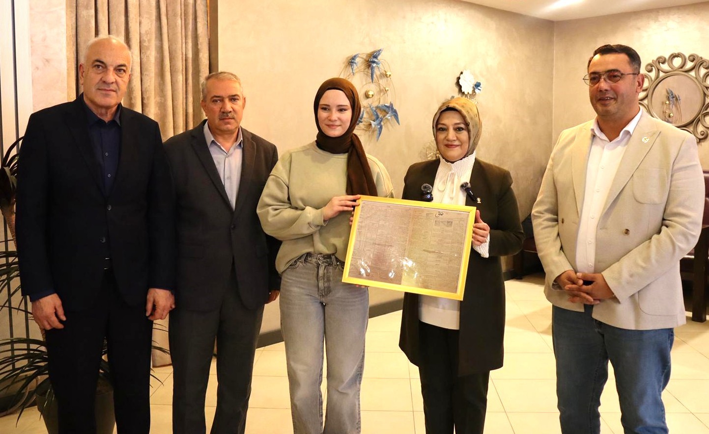 AK Parti Kütahya Teşkilatı’nın 1 yıllık çalışmaları değerlendirildi
AK Parti Kütahya Teşkilatı’nın 1 yıllık çalışmaları değerlendirildi