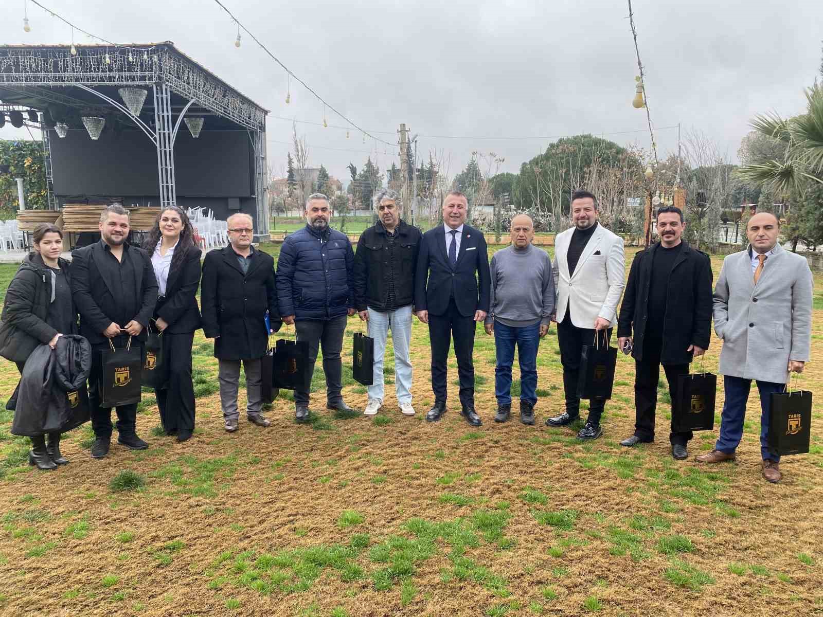 Alaşehir’de üzümün geleceği değerlendirildi
Alaşehir’de üzümün geleceği değerlendirildi