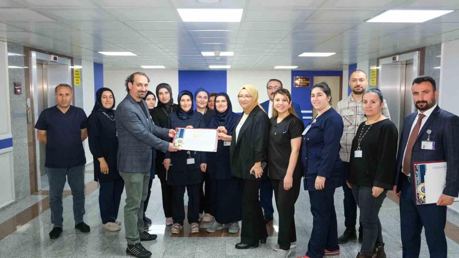 Araştırma Hastanesi’nde "Başarılı Öz Değerlendirme" süreci
Araştırma Hastanesi’nde "Başarılı Öz Değerlendirme" süreci