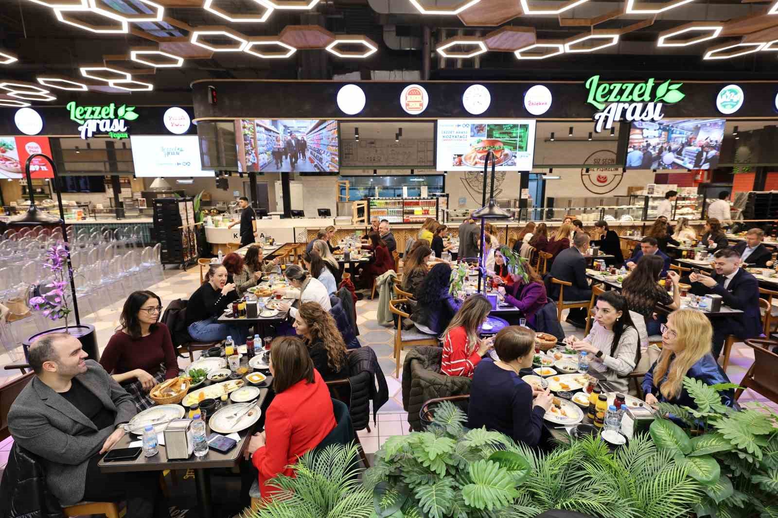 CarrefourSA, LEAD Network Türkiye kahvaltı buluşmasının ev sahibi oldu
CarrefourSA, LEAD Network Türkiye kahvaltı buluşmasının ev sahibi oldu