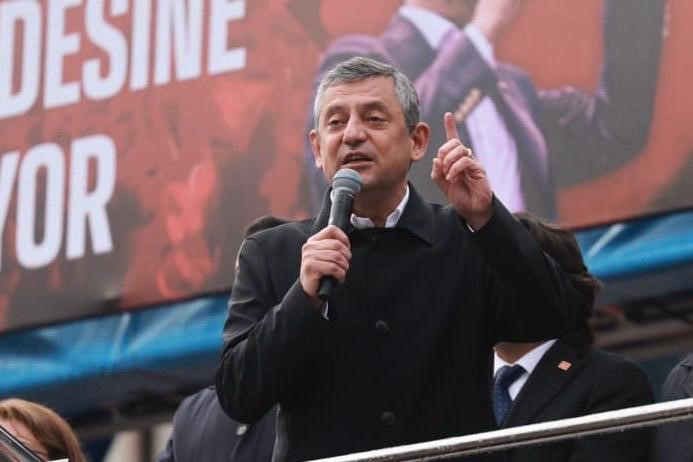 CHP Genel Başkanı Özgür Özel’den Başkan Doğana övgü dolu sözler
