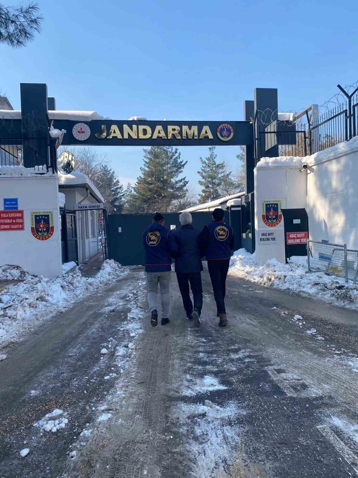 Diyarbakır’da farklı suçlardan araması bulunan 140 kişi yakalandı
