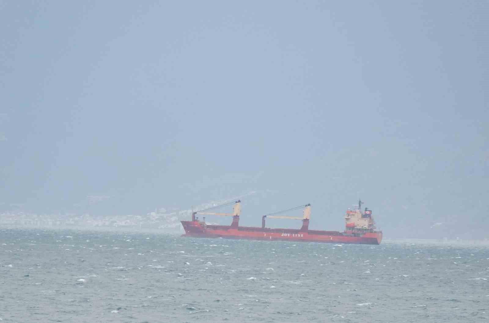 Edremit Körfezi yük gemilerine sığınak odu
Edremit Körfezi yük gemilerine sığınak odu