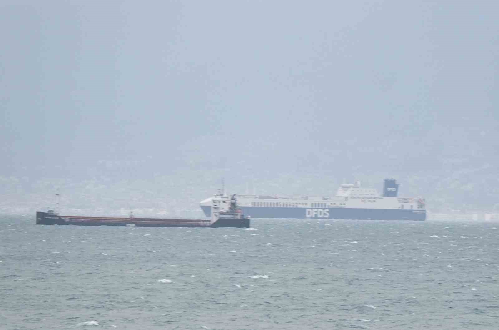 Edremit Körfezi yük gemilerine sığınak odu
Edremit Körfezi yük gemilerine sığınak odu