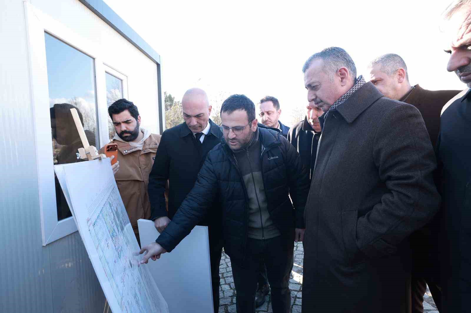 Eski Seka fabrikası alanı "Teknoşehir"e dönüşüyor
Eski Seka fabrikası alanı "Teknoşehir"e dönüşüyor