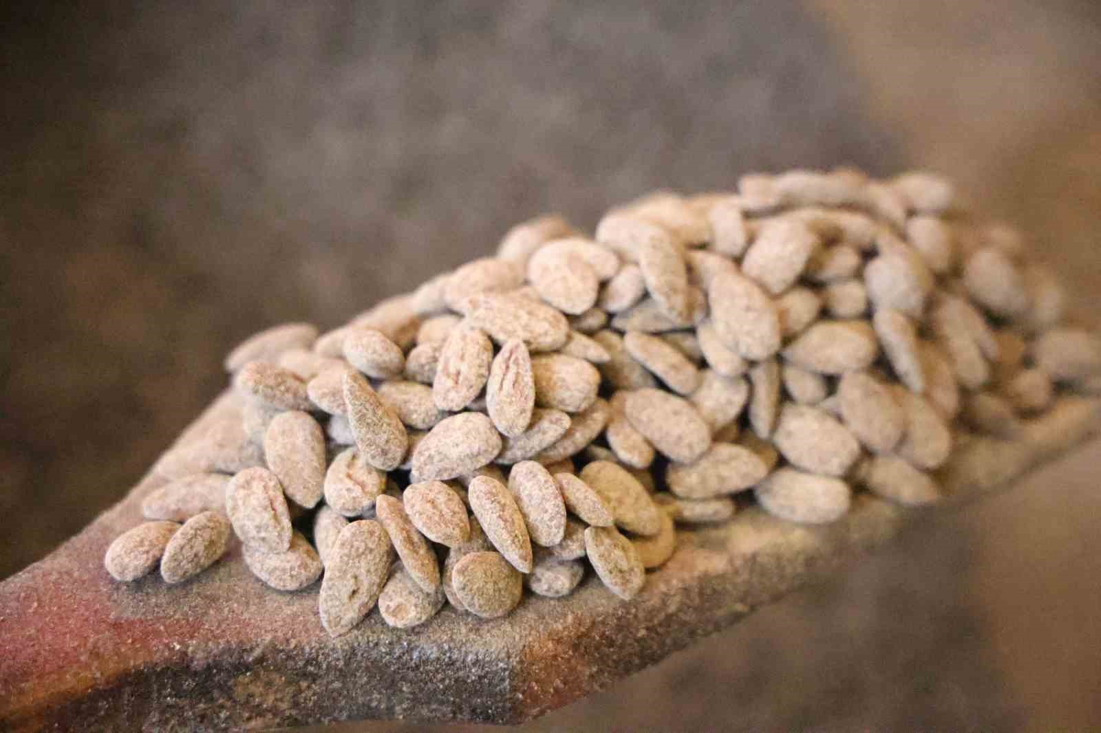 Gelenekten yeniliğe: Türk kahveli badem şekeri
Gelenekten yeniliğe: Türk kahveli badem şekeri