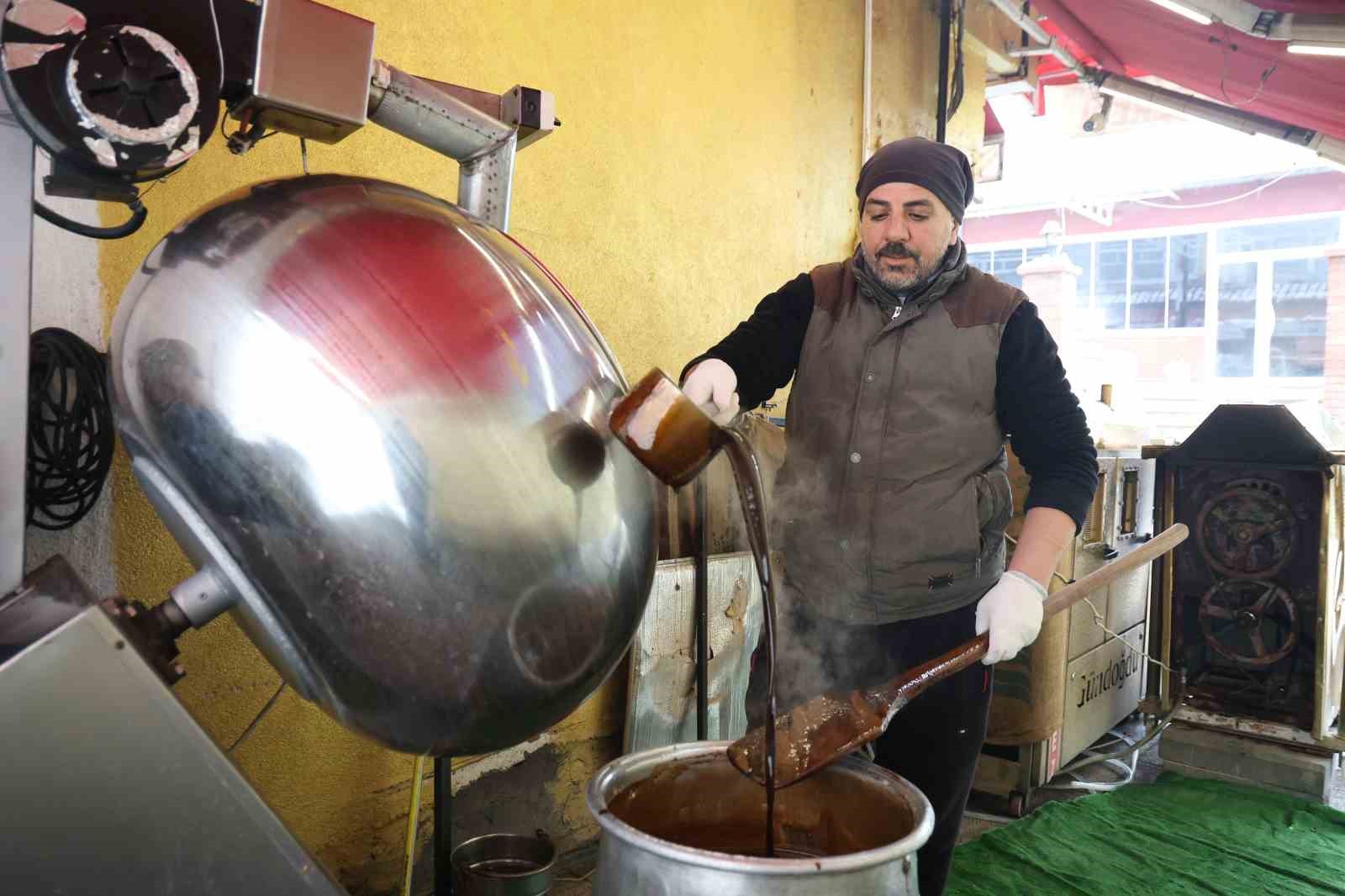 Gelenekten yeniliğe: Türk kahveli badem şekeri
Gelenekten yeniliğe: Türk kahveli badem şekeri
