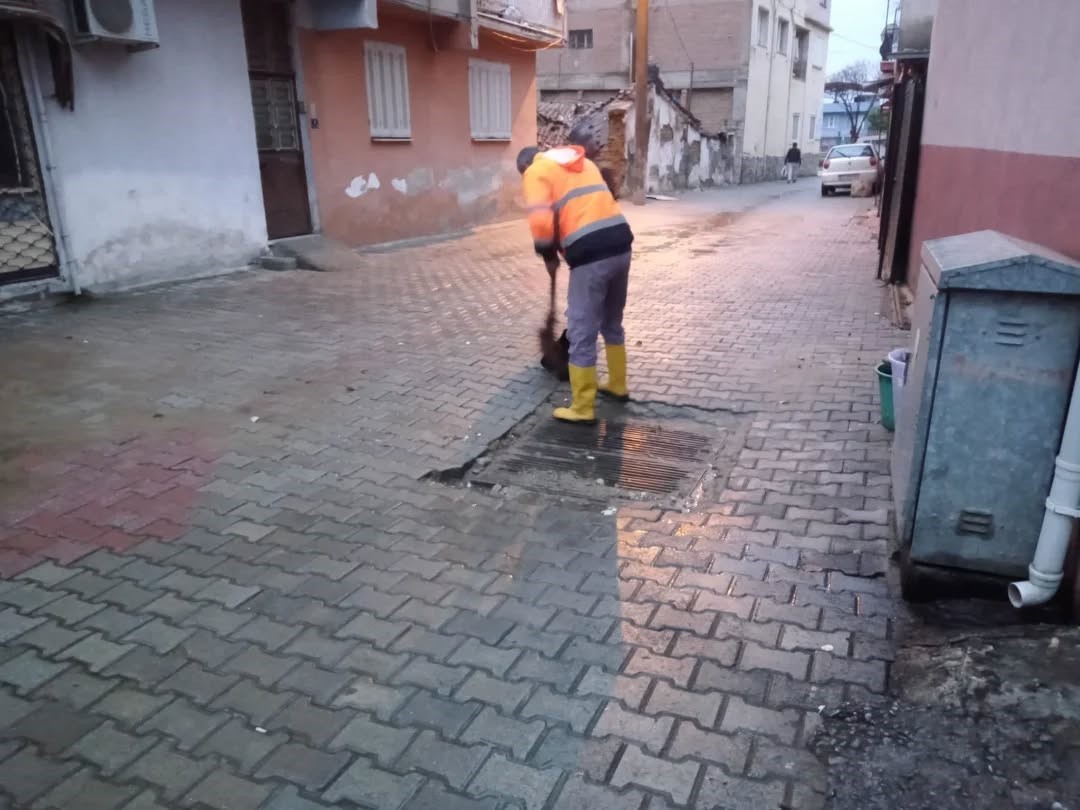 Germencik Belediye Başkanı Zencirci: "Her şartta görevimizin başındayız"
Germencik Belediye Başkanı Zencirci: "Her şartta görevimizin başındayız"